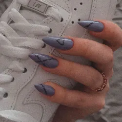 Манікюр 💅🏻