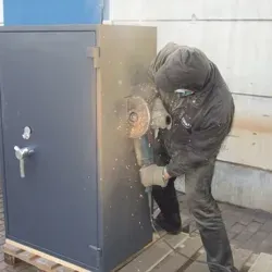 Веселый сейф