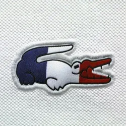 — LACOSTE MUZ 🐊